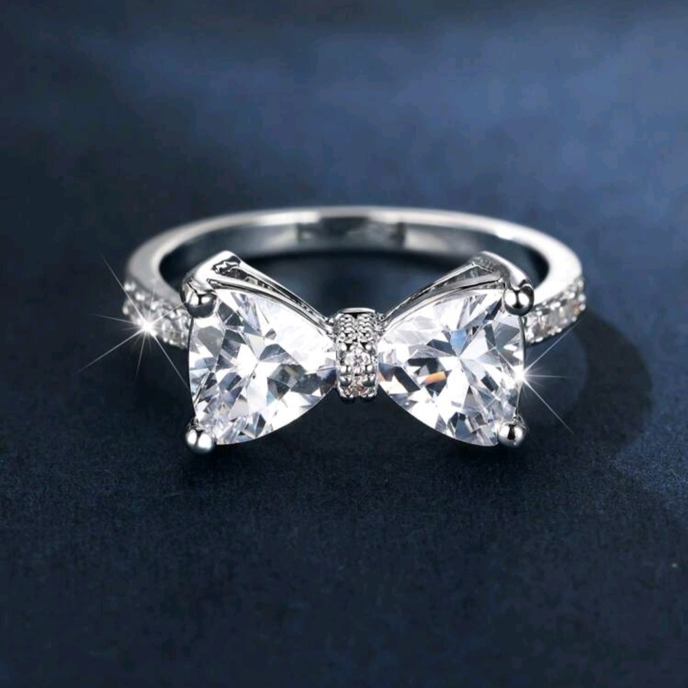 Elegant Silver Bow Ring